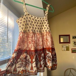 Floral & paisley patterned tank top 🧡🌼